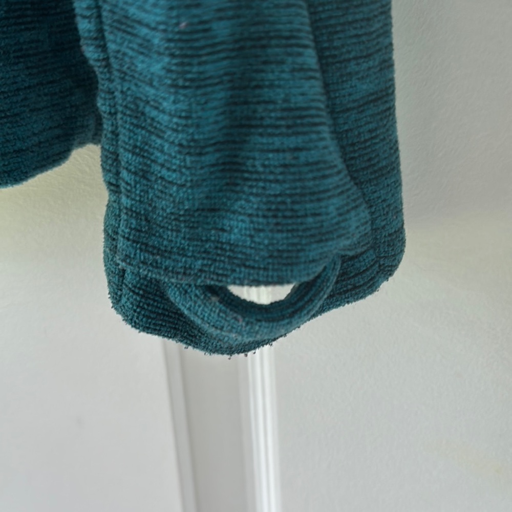 Tek Gear Turtleneck Top S Green Thumbholes Athleisure Cozy Pullover - Picture 4 of 7